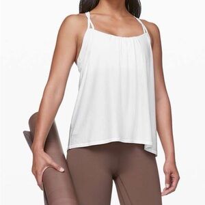 NWT 
SIZE 6
Lululemon Flow Y 2-in-1 Tank in white is a